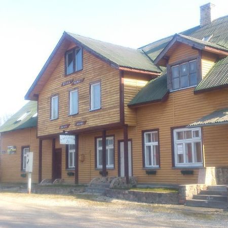 Viesu Nams Juras Sapni Hotel Dundaga Екстериор снимка